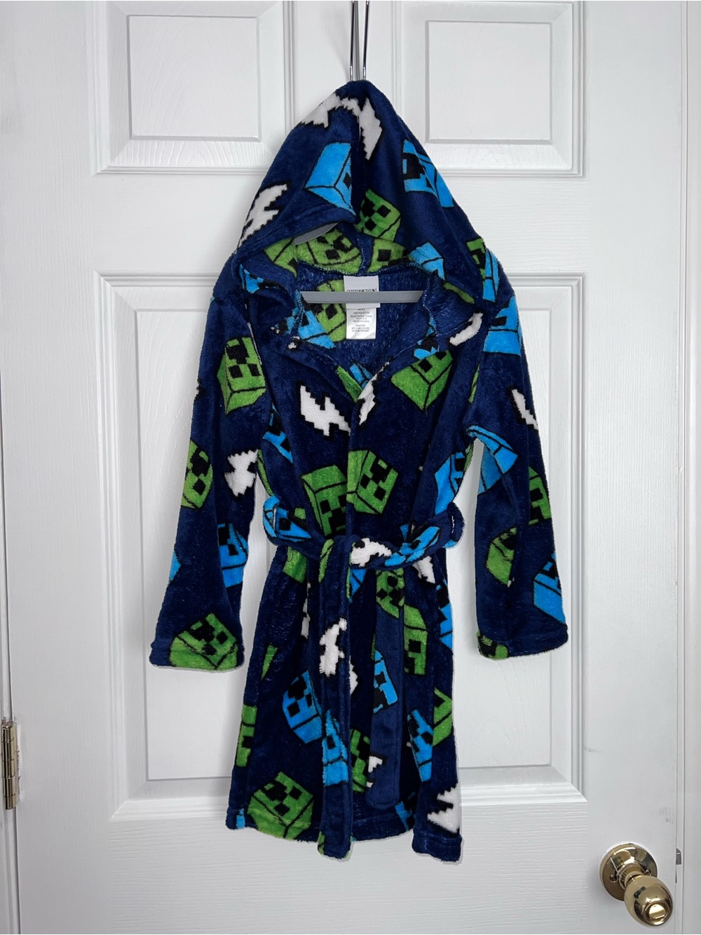 Kids sz 6 Minecraft Hooded Plush Robe